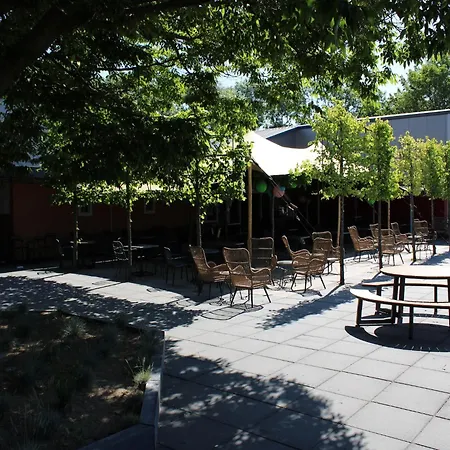 Tiny House In Netherlands With Garden Vakantiehuis