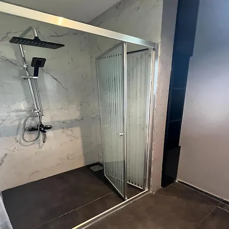 Tiny House In Netherlands With Garden Lathum