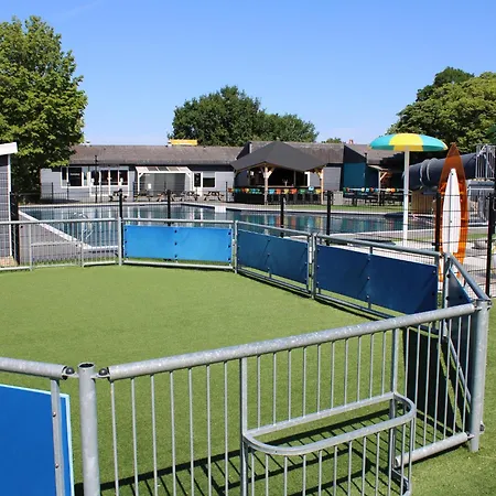 Tiny House In Netherlands With Garden Lathum