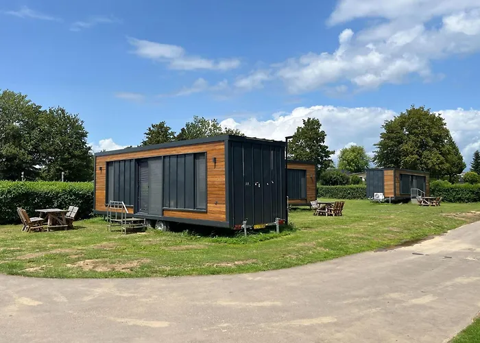 Tiny House In Netherlands With Garden Lathum