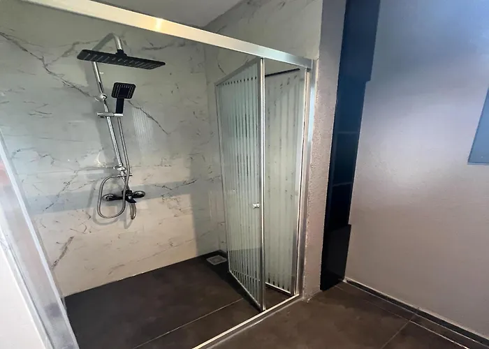 Tiny House In Netherlands With Garden Lathum